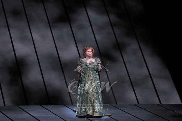 Met Opera Rheingold