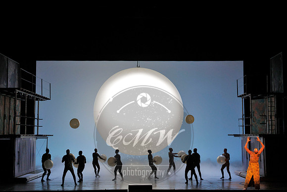 Los Angeles Opera, Akhnaten