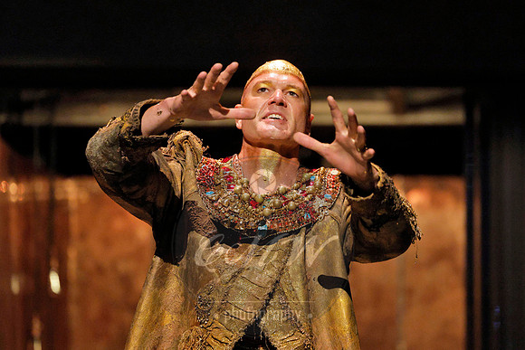 Los Angeles Opera, Akhnaten