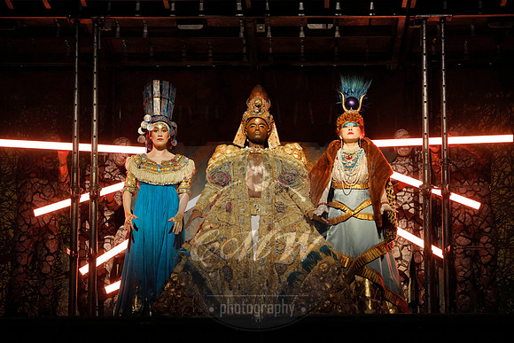 Los Angeles Opera, Akhnaten