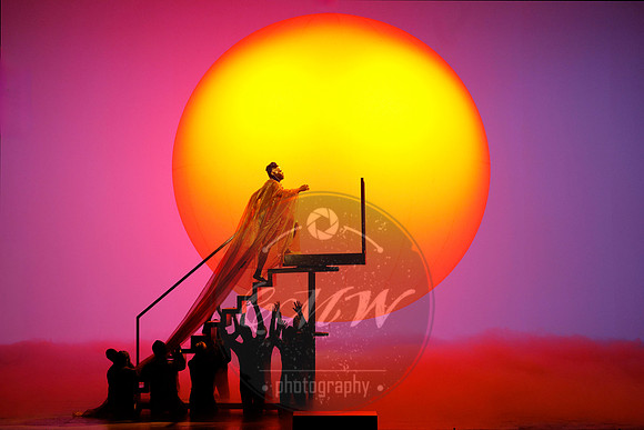 Los Angeles Opera, Akhnaten