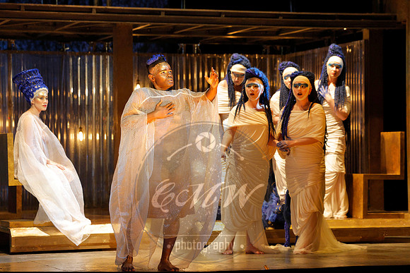 Los Angeles Opera, Akhnaten