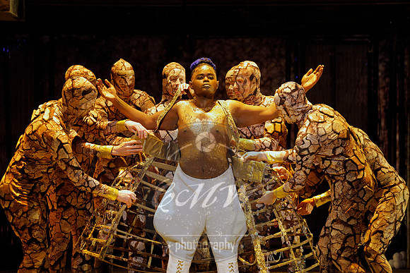 Los Angeles Opera, Akhnaten