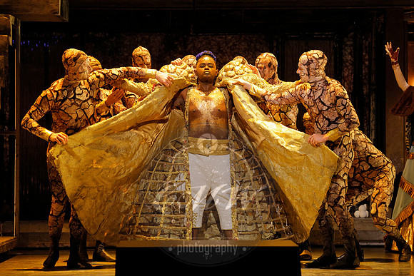Los Angeles Opera, Akhnaten