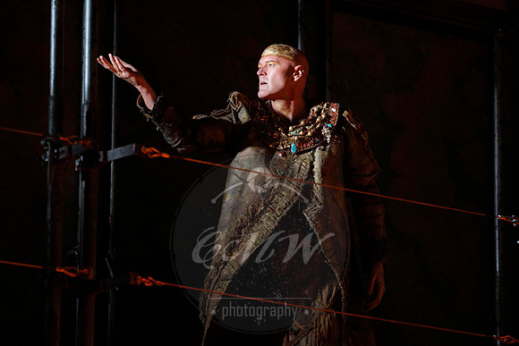 Los Angeles Opera, Akhnaten