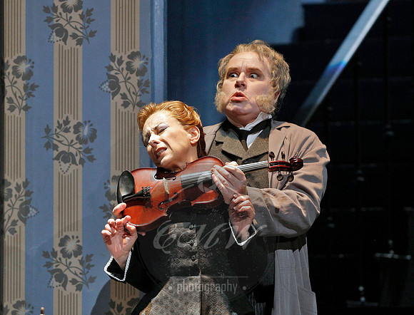 san francisco opera tales of hoffmann