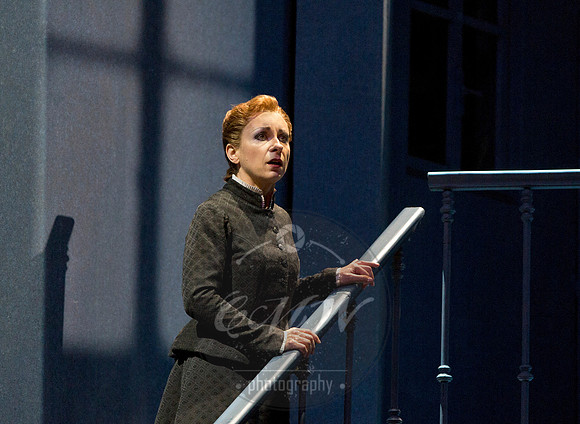 san francisco opera tales of hoffmann