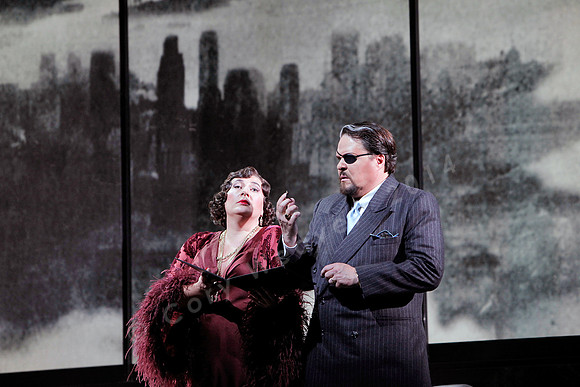 San Francisco Opera Die Walkure with Eva-Maria Westbroek, Mark Delavan, Nina Stemme, Christopher Ventris Directed by Francesca Zambello by Ricard Wagner