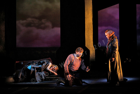San Francisco Opera Die Walkure with Eva-Maria Westbroek, Mark Delavan, Nina Stemme, Christopher Ventris Directed by Francesca Zambello by Ricard Wagner