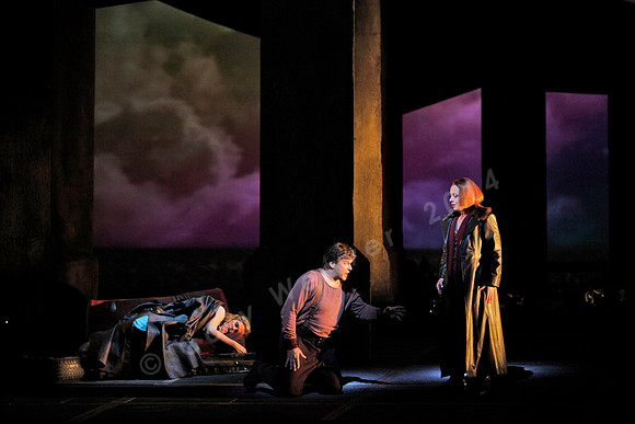 San Francisco Opera Die Walkure with Eva-Maria Westbroek, Mark Delavan, Nina Stemme, Christopher Ventris Directed by Francesca Zambello by Ricard Wagner