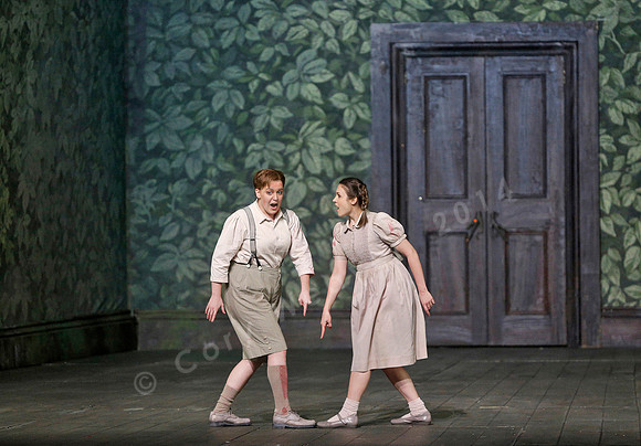 Metropolitan Opera Hansel and Gretel with Andriana Chuchman and Jennifer Johnson Cano by Engelbert Humperdink