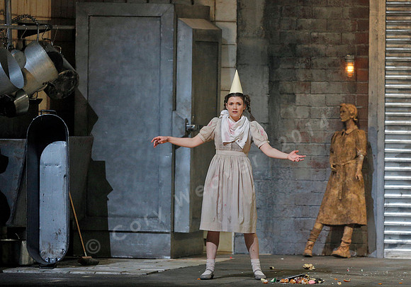 Metropolitan Opera Hansel and Gretel with Andriana Chuchman and Jennifer Johnson Cano by Engelbert Humperdink