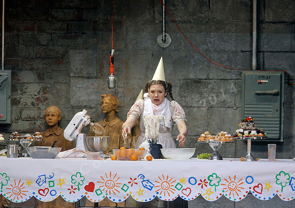 Metropolitan Opera Hansel and Gretel with Andriana Chuchman and Jennifer Johnson Cano by Engelbert Humperdink