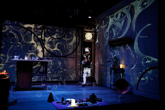Prototype Festival Sunken Cathedral by Bora Yoon. Featuring Korean traditional dance and drumming artist Vong Pak, projections by Adam Larsen, set by Tom Lee, interaction design by R. Luke DuBois, and