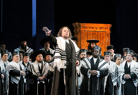 Lyric Opera of Chicago, Nabucco