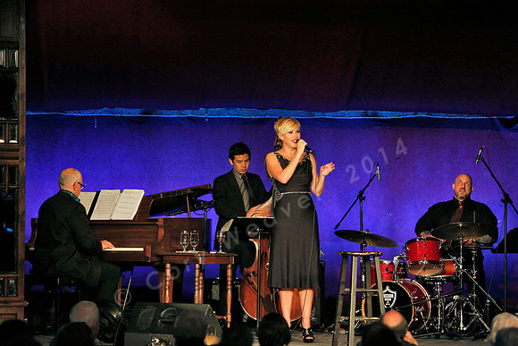 Bard Summerscape, Spiegeltent, Molly Ringwald