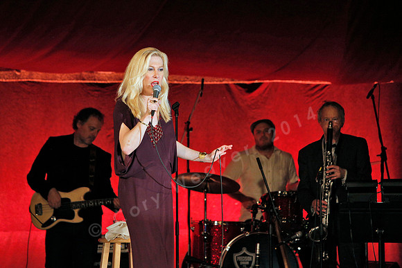 Bard Summerscape", "Spiegeltent, Justin Vivian Bond