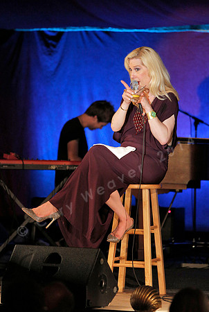 Bard Summerscape", "Spiegeltent, Justin Vivian Bond