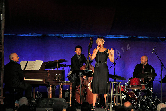Bard Summerscape, Spiegeltent, Molly Ringwald