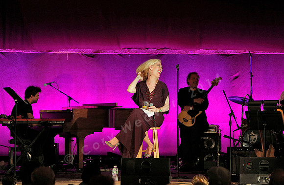 Bard Summerscape", "Spiegeltent, Justin Vivian Bond