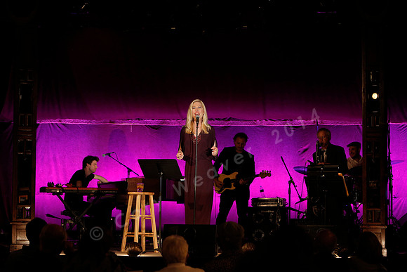 Bard Summerscape", "Spiegeltent, Justin Vivian Bond