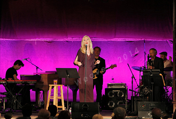 Bard Summerscape", "Spiegeltent, Justin Vivian Bond