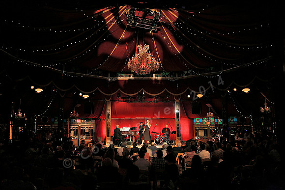 Bard Summerscape, Spiegeltent, Molly Ringwald