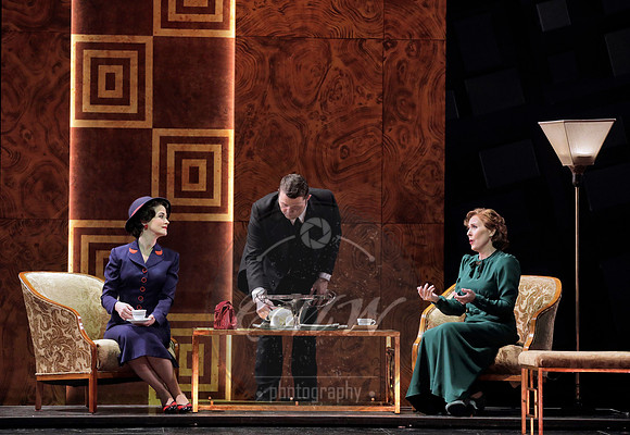 Minnesota Opera, Dinner at Eight