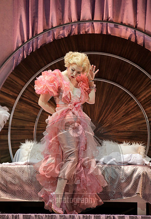 Minnesota Opera, Dinner at Eight