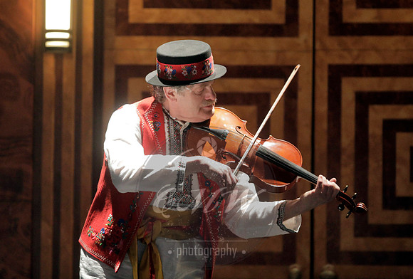 Minnesota Opera, Dinner at Eight