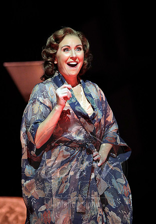 Minnesota Opera, Dinner at Eight