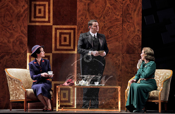 Minnesota Opera, Dinner at Eight
