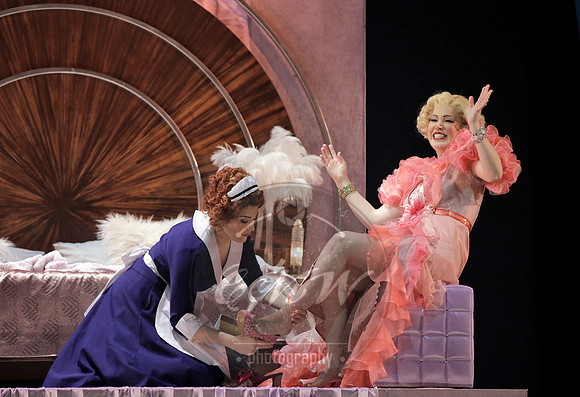 Minnesota Opera, Dinner at Eight