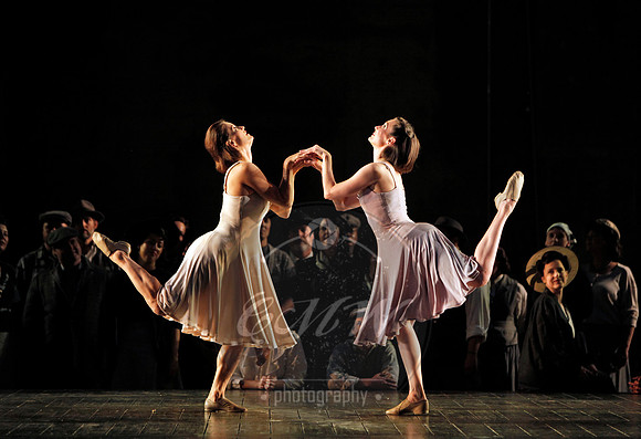 Portland Opera, i Pagliacci & Carmina Burana Double Bill