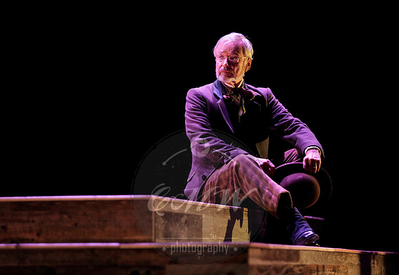 "Portland Opera", "The Difficulty of Crossing a Field", "The Match Girl Passion" "David Lang"