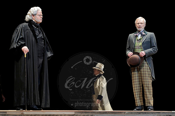 "Portland Opera", "The Difficulty of Crossing a Field", "The Match Girl Passion" "David Lang"
