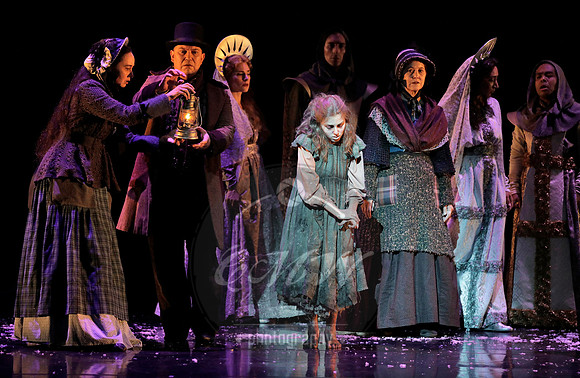 "Portland Opera", "The Difficulty of Crossing a Field", "The Match Girl Passion" "David Lang"