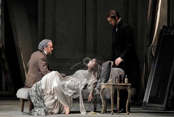 San Francisco Opera, La traviata