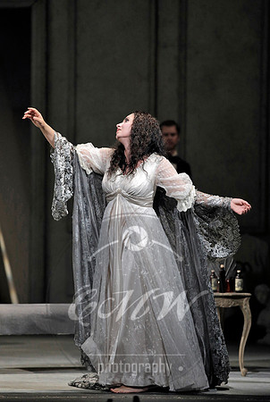 San Francisco Opera, La traviata