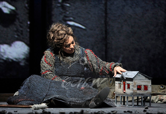 Lyric Opera of Chicago, Faust, Gounod